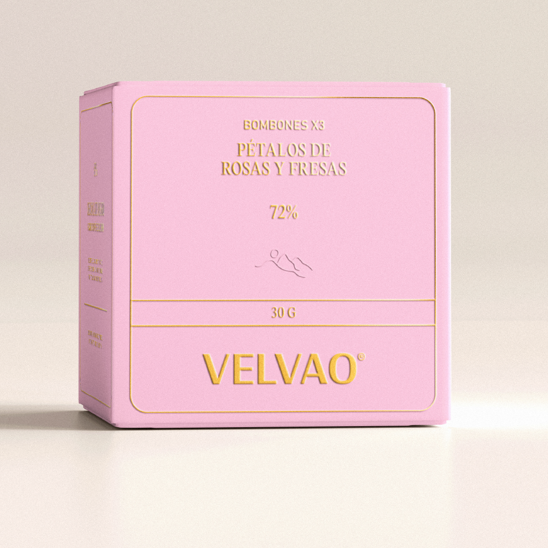 BOMBONES X3 PÉTALOS DE ROSAS Y FRESAS 72%