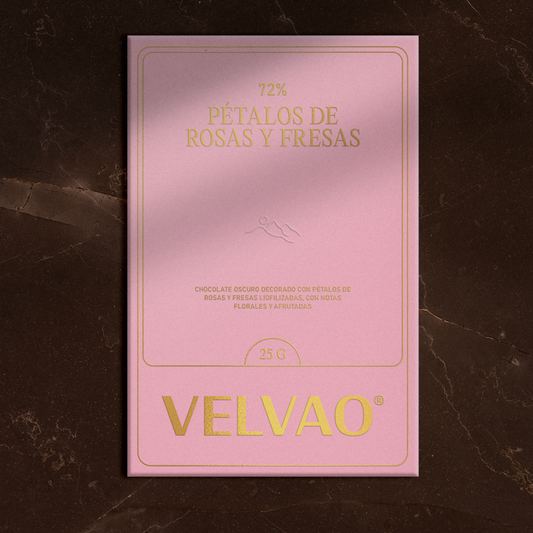 PETALOS DE ROSAS Y FRESAS 72% 25G